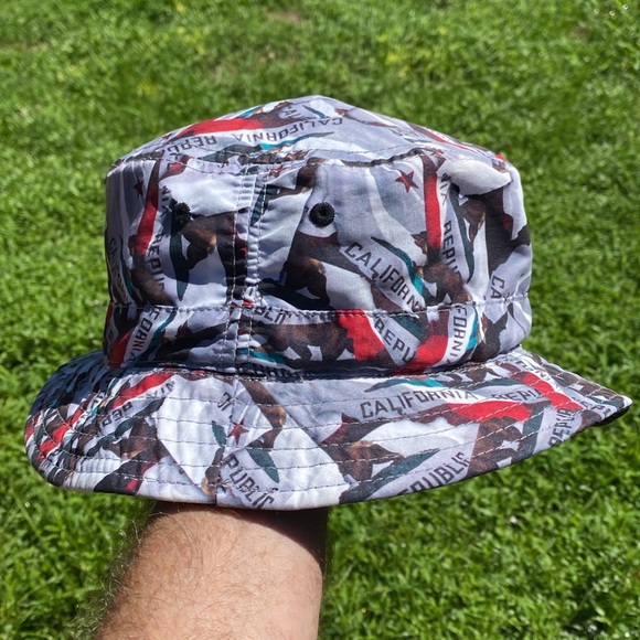 Original Chuck bucket hat California reversible black cap - Picture 6 of 10